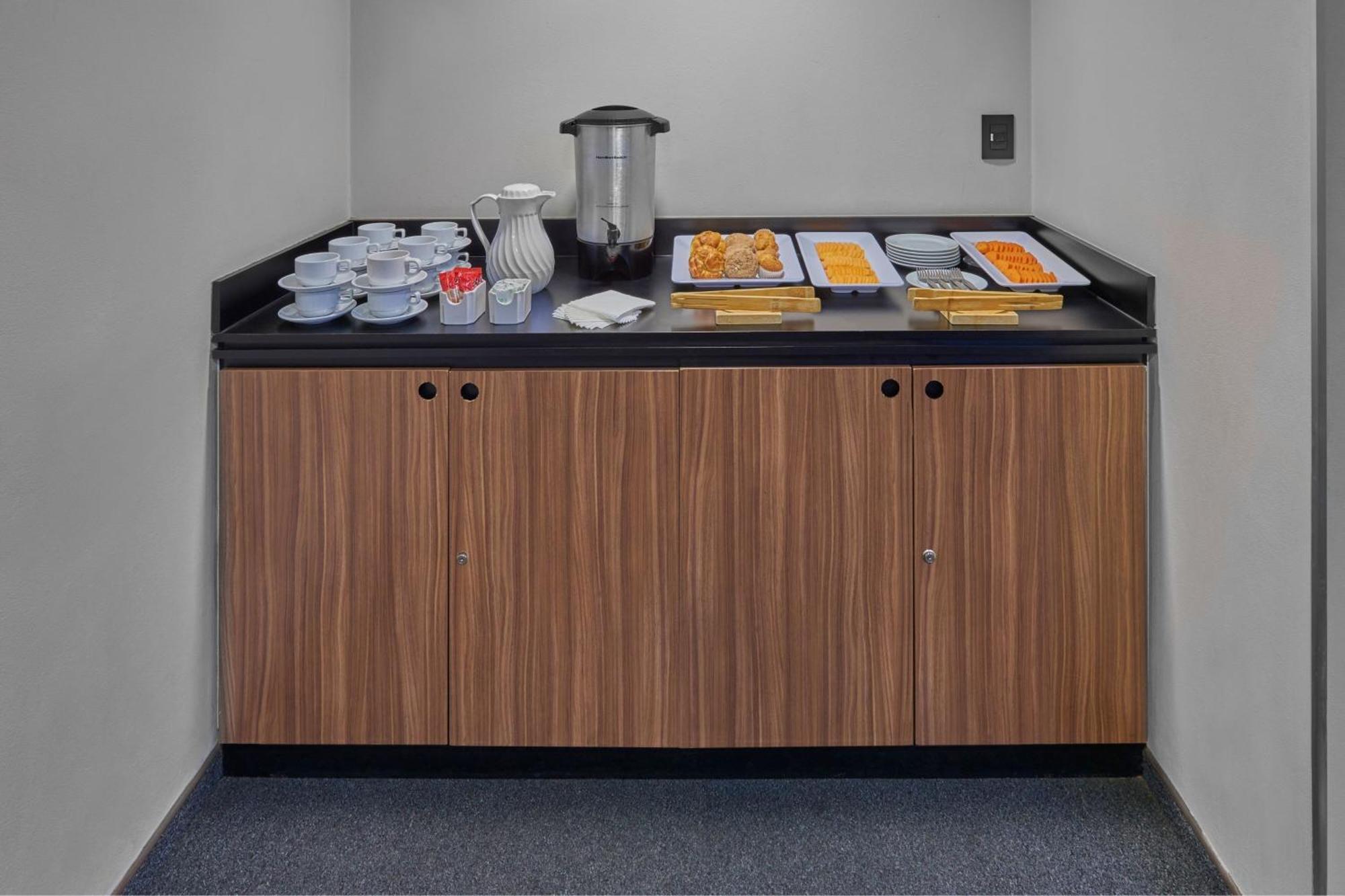 Express Hotel 4*