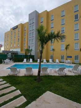 Express By Marriott Hotel 4*